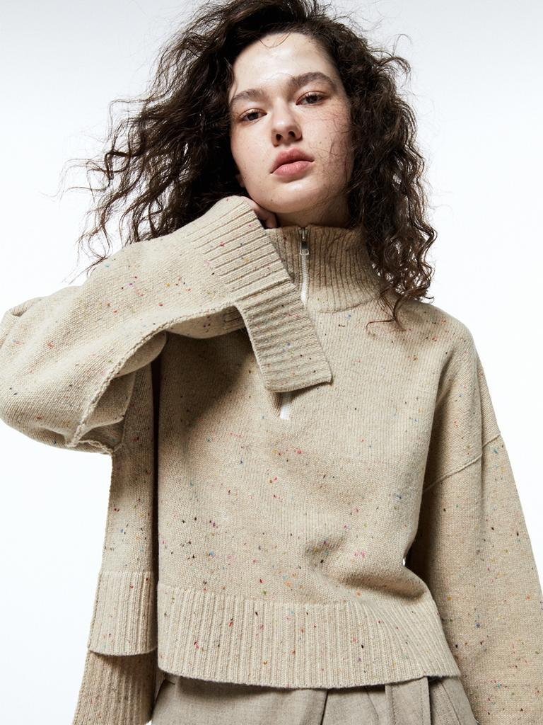 HAUS072C Half Zip-Up Crop Knit Light Beige