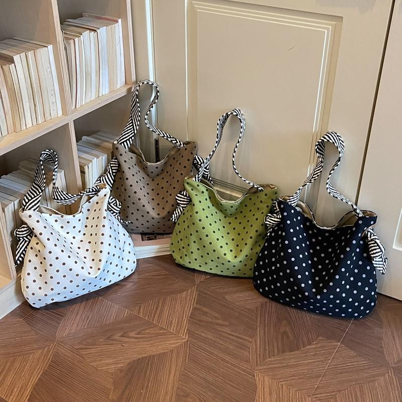 Autumn Winter Plush Polka Dot Shoulder Bag With Magnetic Closure For Daily Fashion