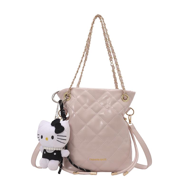 Versatile Women's Fashion Bucket Bag for Daily Commute and Office Use