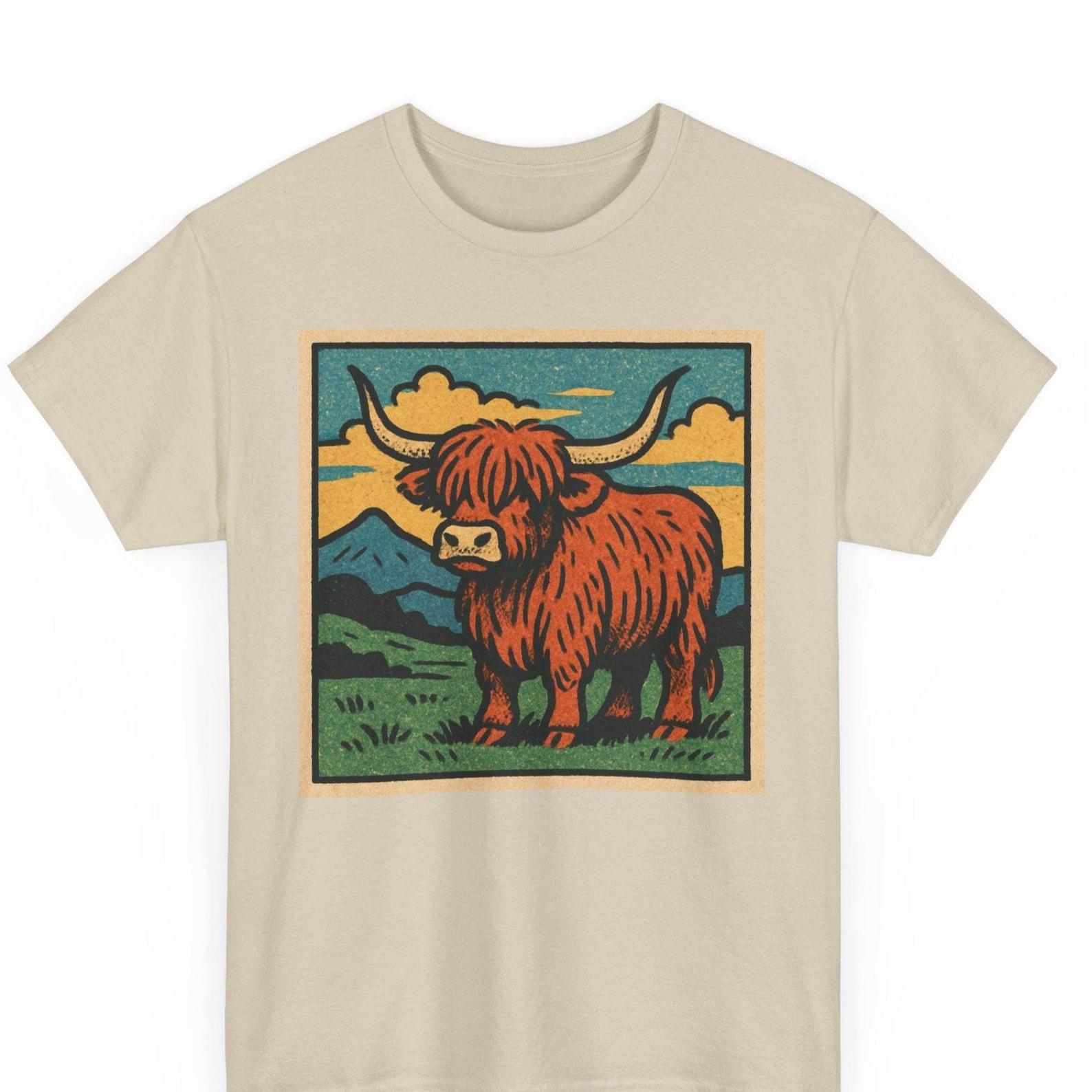 Highland Cow Comic T-Shirt: Retro Farm Animal Graphic Tee 4XL