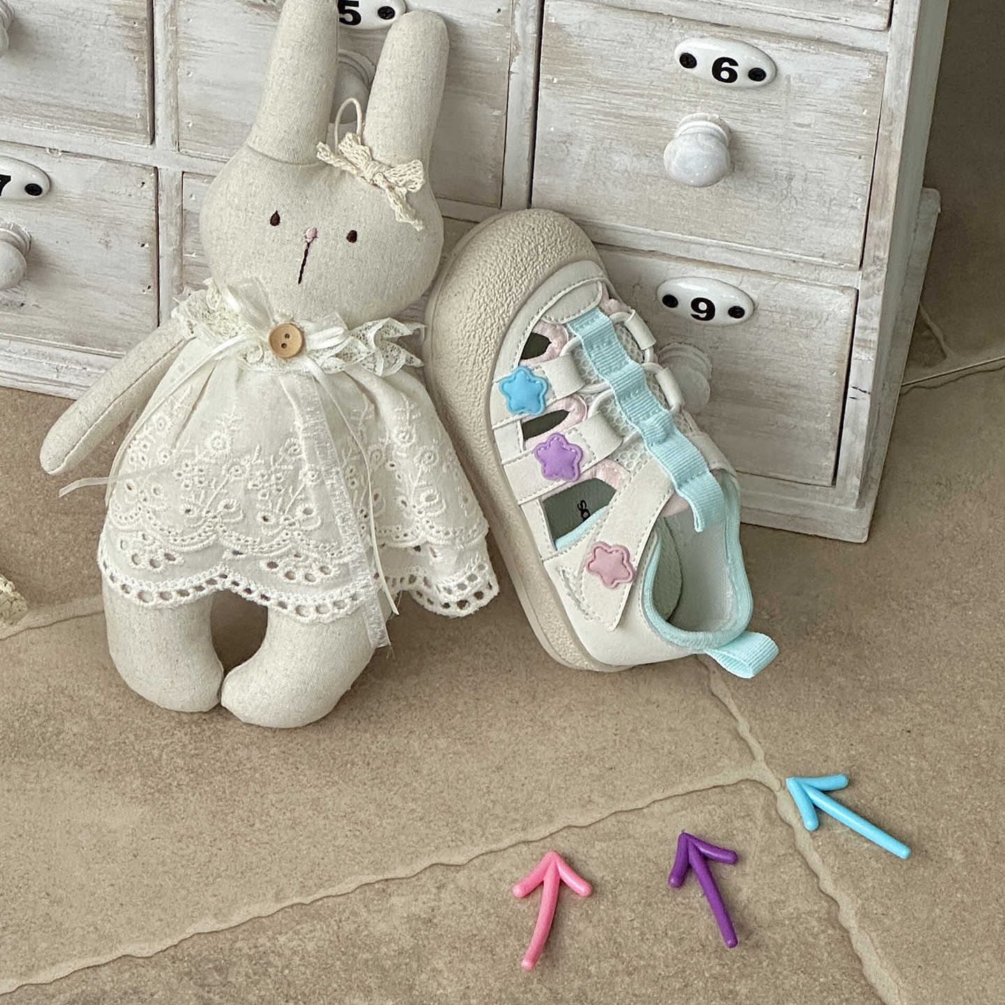 

XSHX Mountain Protection Children s Sandals Girls Baotou Zoning Support Cute Outdoor Sports Steady High-end 25