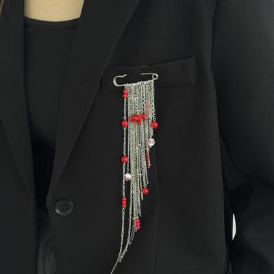 Trendy Red Pony Crystal Beads Long Brooches Women Vintage Creative Irregular Geometry Shirt Collar Lapel Suit Pin Accessories