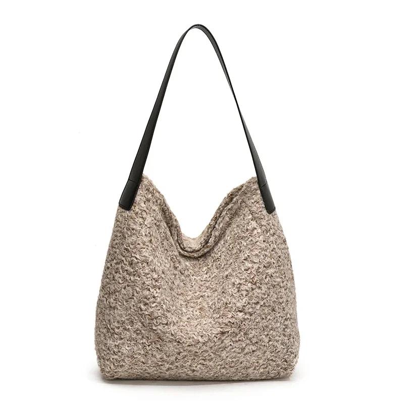 

Плюшевая сумка с леопардовым принтом для женщин, большая вместимость, осень-зима, новинка, пушистая университетская студенческая сумка для поездок на работу