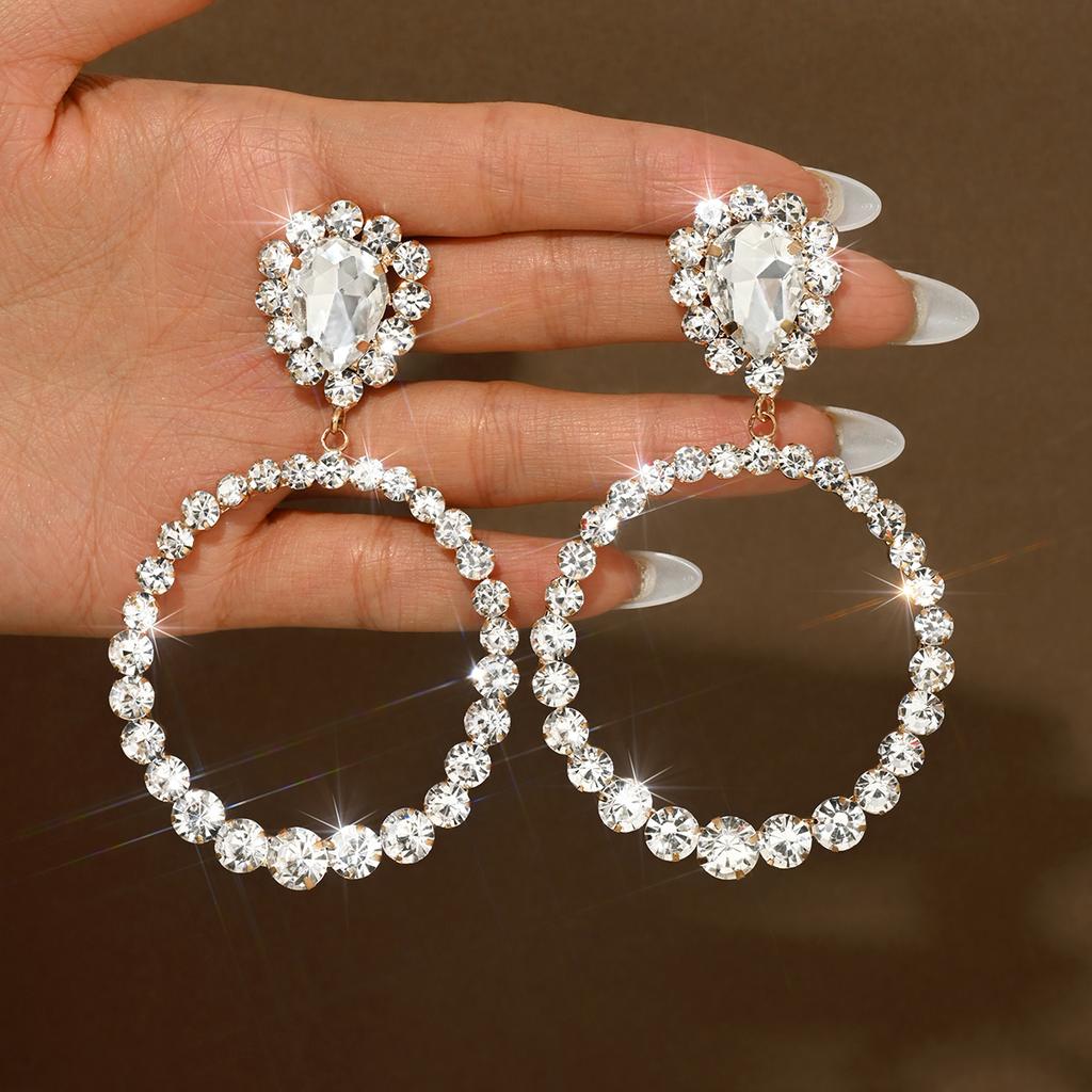 High end temperament, socialite style, super sparkling circular large earrings, earrings, and accessories