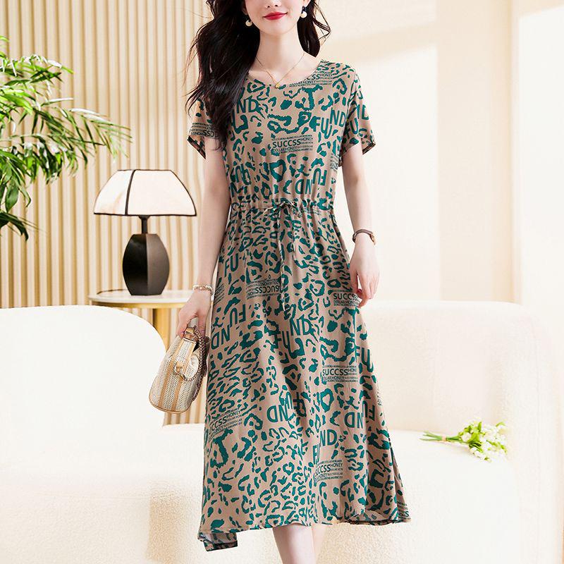 Elegant Plus Size Cotton Silk Knee-Length Dress with Waist Cinch for Middle-Aged Women