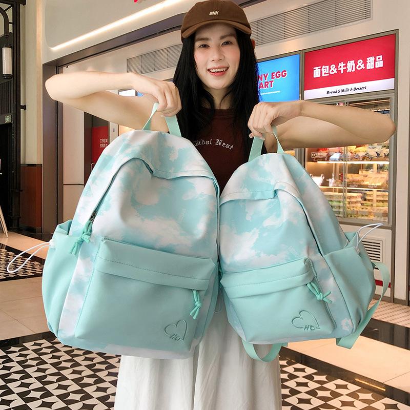 Autumn and Winter High-Value Fresh Color-Block Cloud Backpack for Girls and Boys, Casual Double-Shoulder Bag for Primary and Secondary School