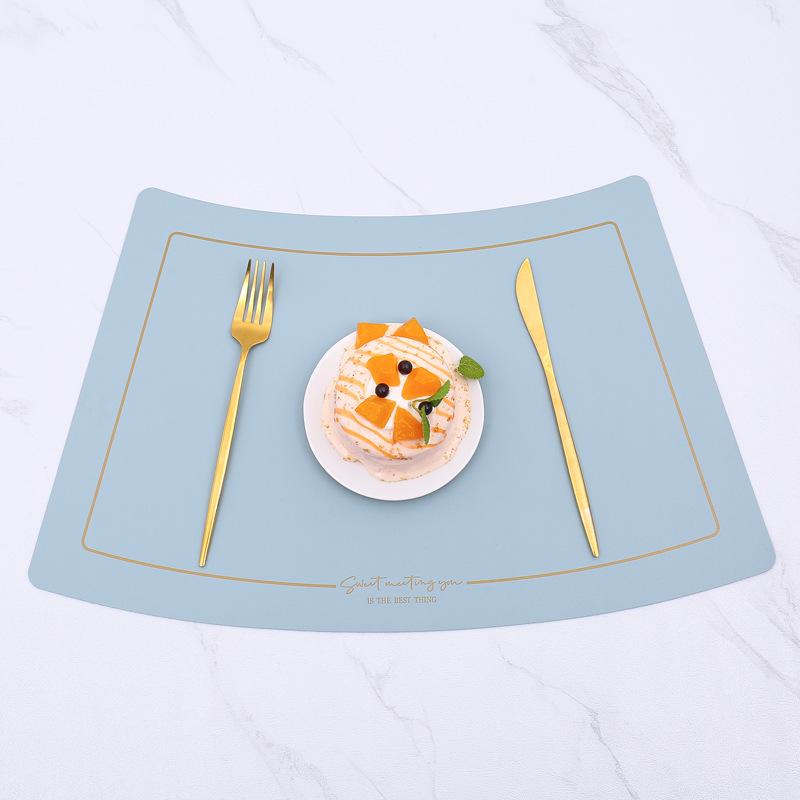 European-style household leather placemat Hotel restaurant Western food mat Oil-proof, water-proof and heat-insulating creative plate Dining table mat