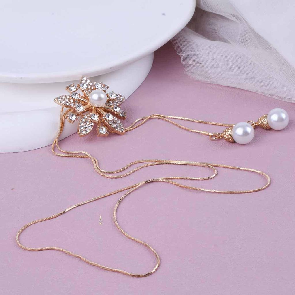 Autumn/Winter Korean Flower Pendant Long Necklace for Women
