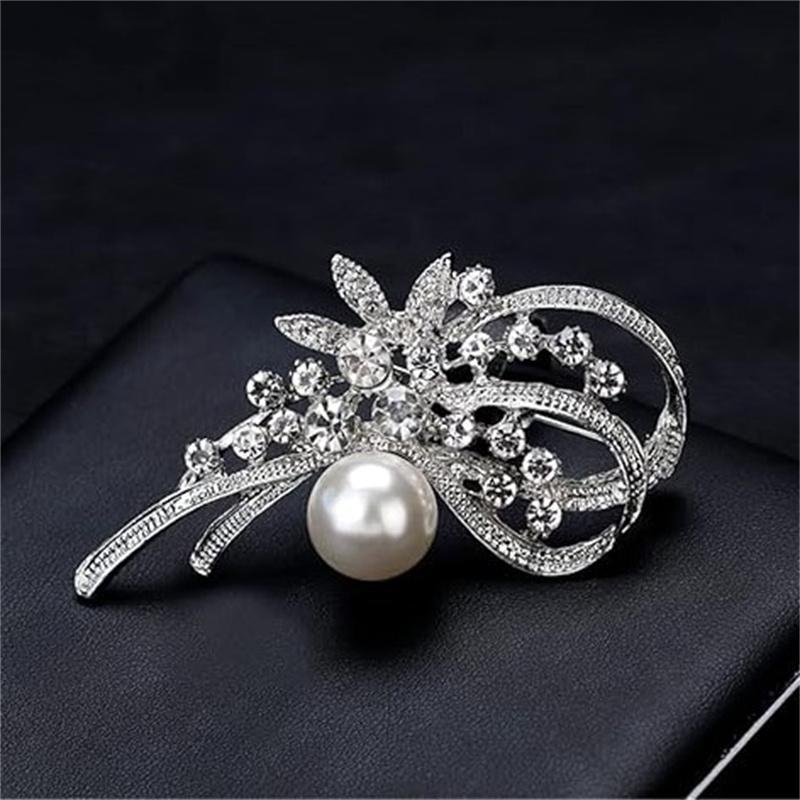 Elegant Narcissus Brooch Pearl-Embellished  Flower Pin For Clothing