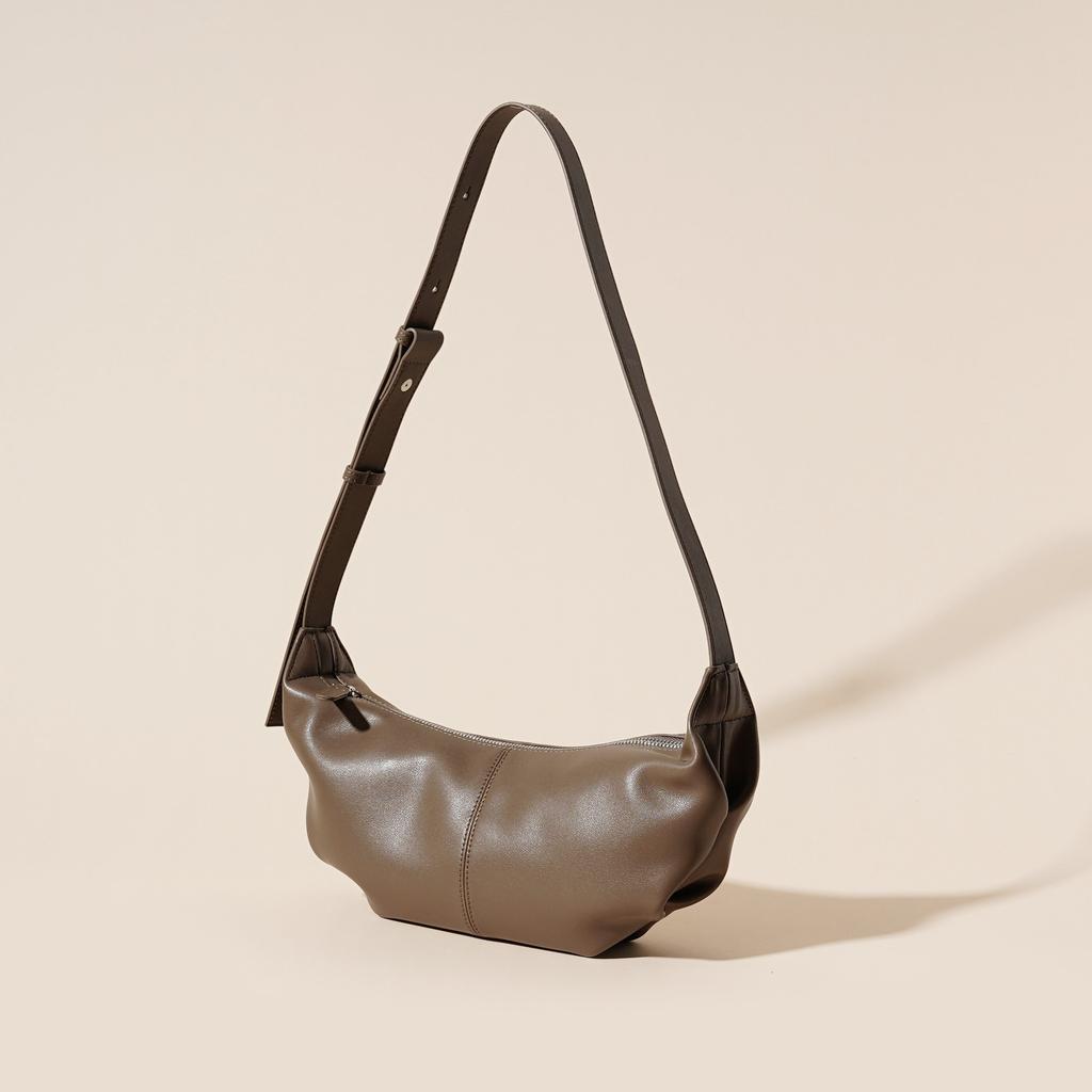 Leather High-end Casual Leather Cloud Bag 2025 New Fashion Versatile Shoulder Bag Trendy Messenger Stray Bag