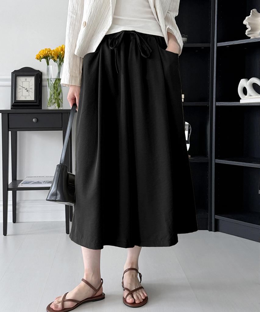 Seumiseuteilleo Flare Flowy Octave Skirt Pants (2 Colors)