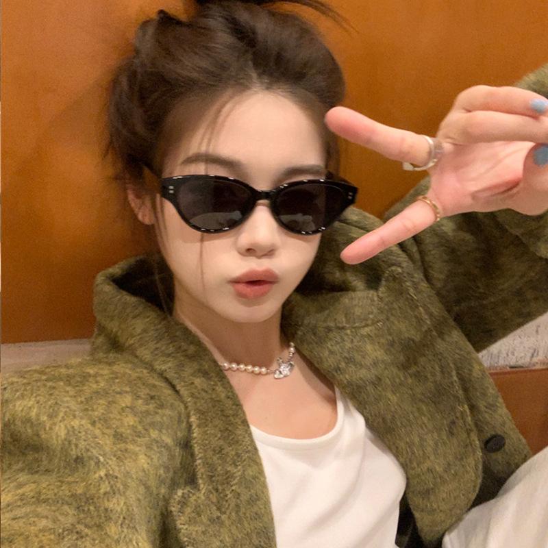 New Small Sunglasses Women Men Trendy Vintage Brand Designer Hip Hop Square Green Sun Glasses Female Eyewear UV400