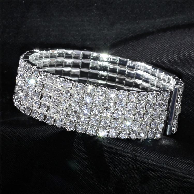 Koreanischer Stil Funkelndes Strass Brautarmreif: Vierreihiges elastisches Kristallarmband