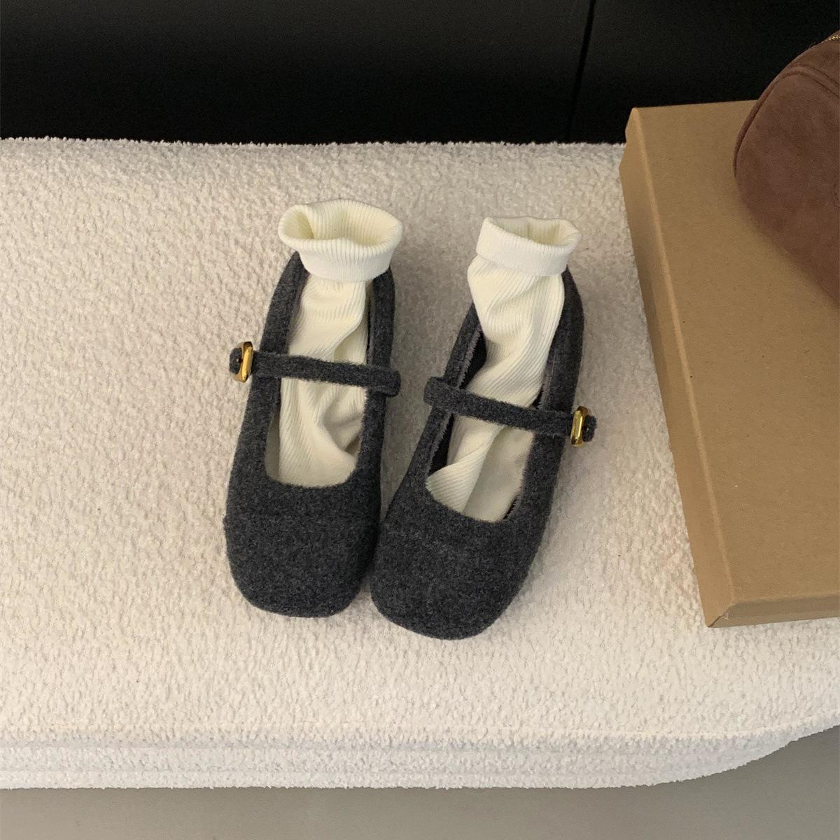 

Туфли Мао Мао женские носят новые ретро феи ветер круглые туфли Мэри Джейн одинарные бархатные туфли на плоской подошве из хлопка осенью и зимой 40