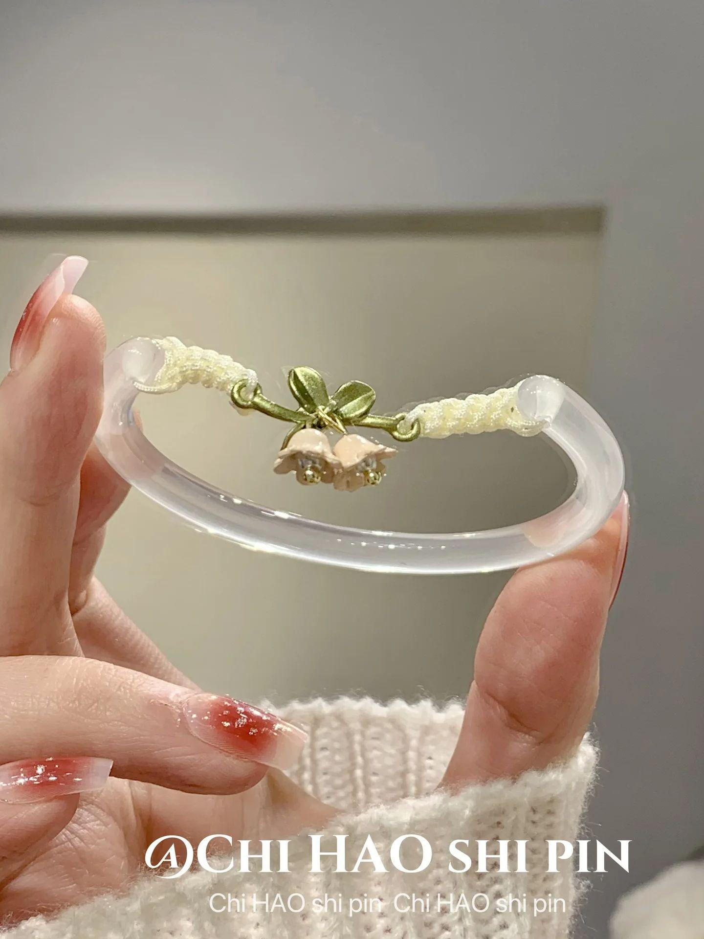 New Style Fresh Orchid Sweet Imitation Charm Opening Bangle Minimalist Bracelet French Court  Acrylic Handmade Trend Jewelry
