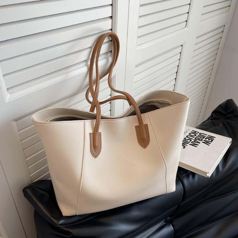 

New oversized shoulder bag, female student versatile fashion trend, high-end textured handbag белый