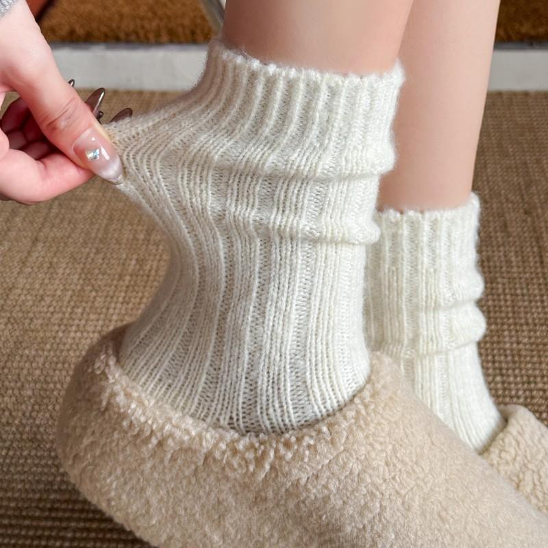 Socks Medium Tube Socks Thick Needle Thickened Wool Socks Classic Retro Color Warm Stacking Socks