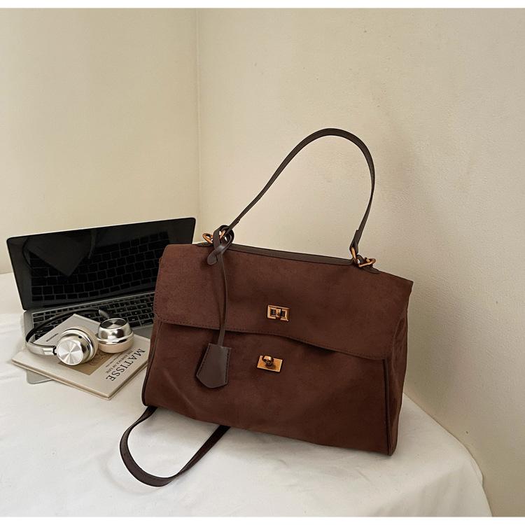 Premium Commuter Retro Matte Messenger Bag 2025 Autumn and Winter New Women's Shoulder Underarm Bag Portable Tote Bag