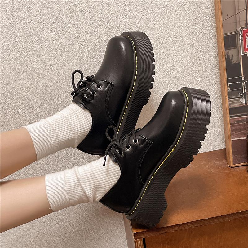 Fashion Black 2025 New Platform Retro French Japanese Single Shoes Versatile