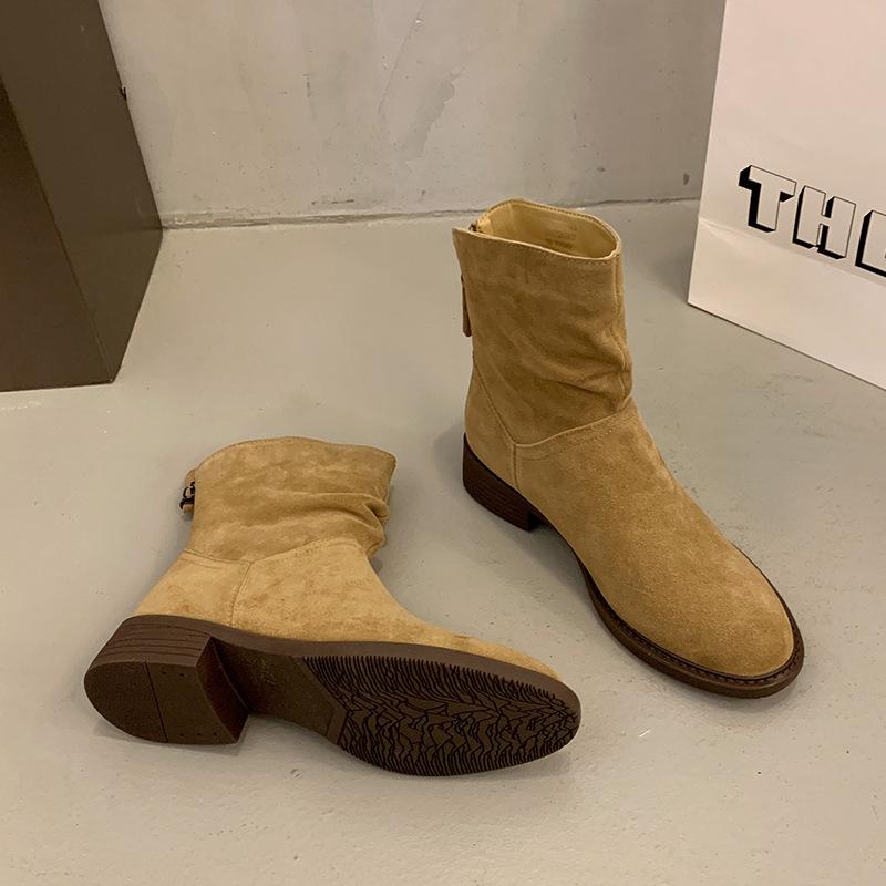 French retro pointed super fire small short boots women's 2025 autumn and winter new single boots western denim thick heel pile boots