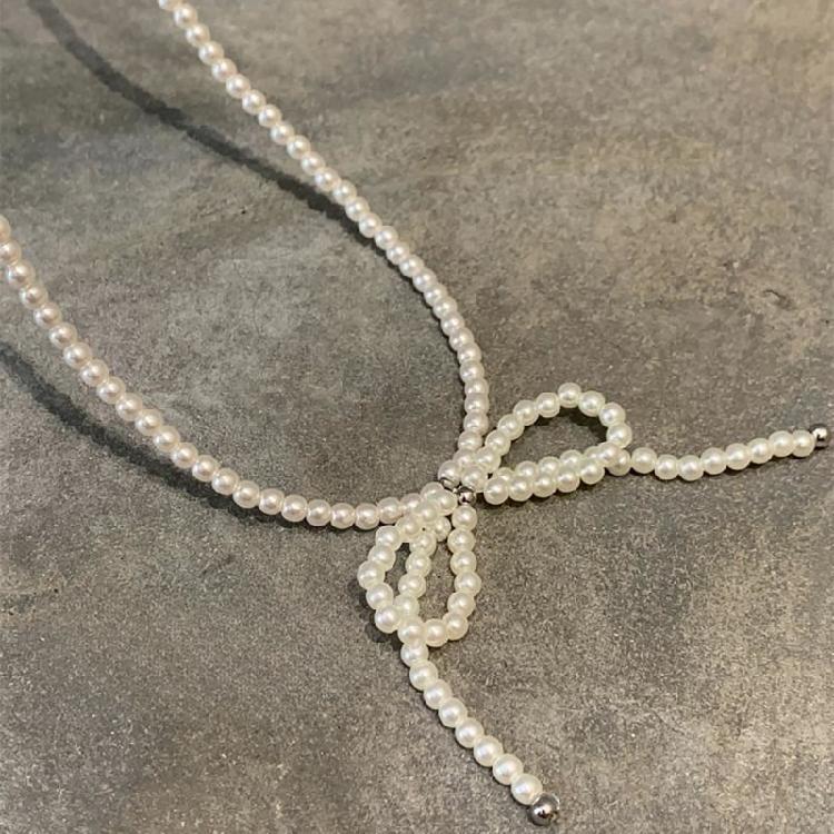 Elegant Pearls Bowknot Necklace Fashion Collar Necklace Clavicle Chain Choker