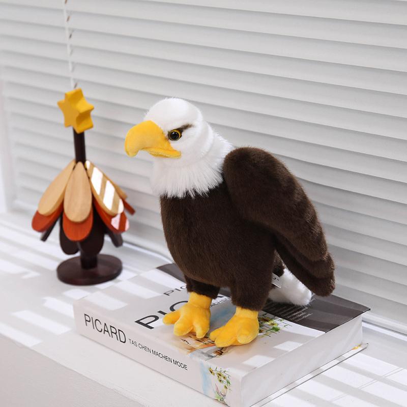 Poupée en peluche Aigle à tête blanche 25 cm Jouet en peluche Aigle réaliste Animal oiseau réaliste Modèle décoratif en peluche Ornement Aigles 20-25cm