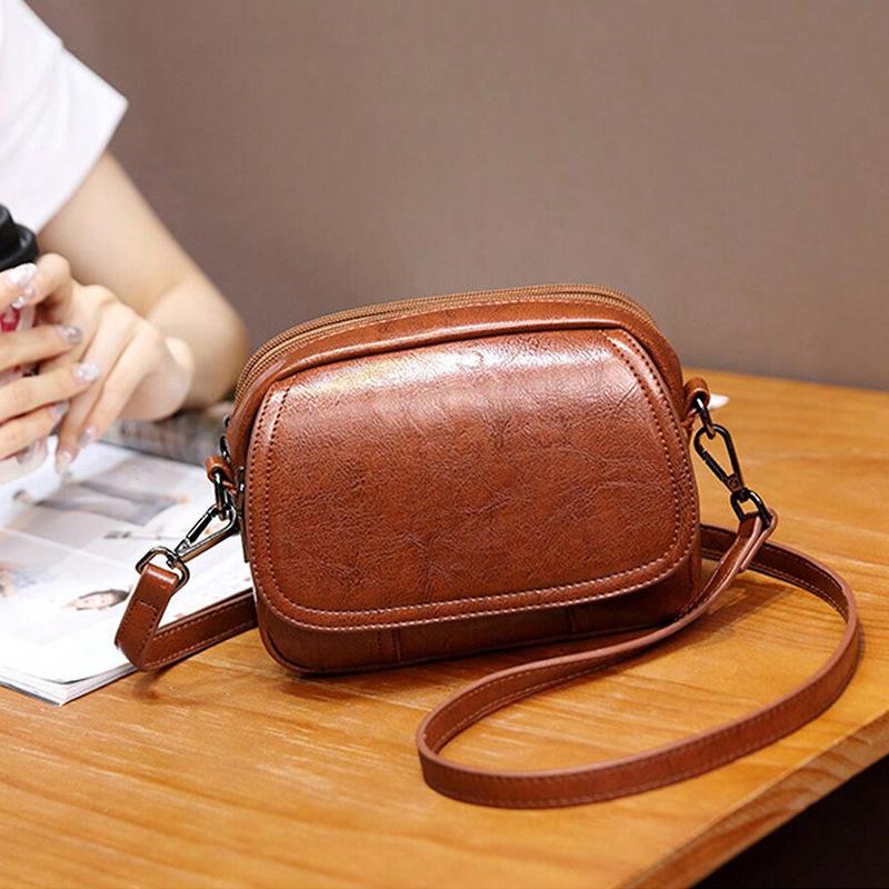 Premium Retro Oil Leather Square Bag Casual Versatile Shoulder Bag Fashionable Simple Commuter Women's Bag Messenger Mobile Phone Bag