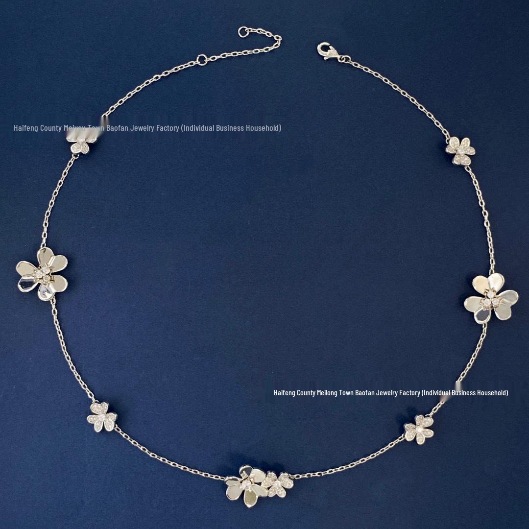 Premium Clover Diamond Necklace: Sparkling Crystal Fairy Pendant with Starlight Flower