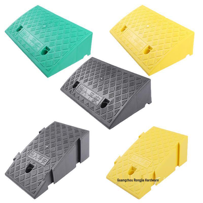 Sheng Bang Triangle Car Ramp Curb Pad