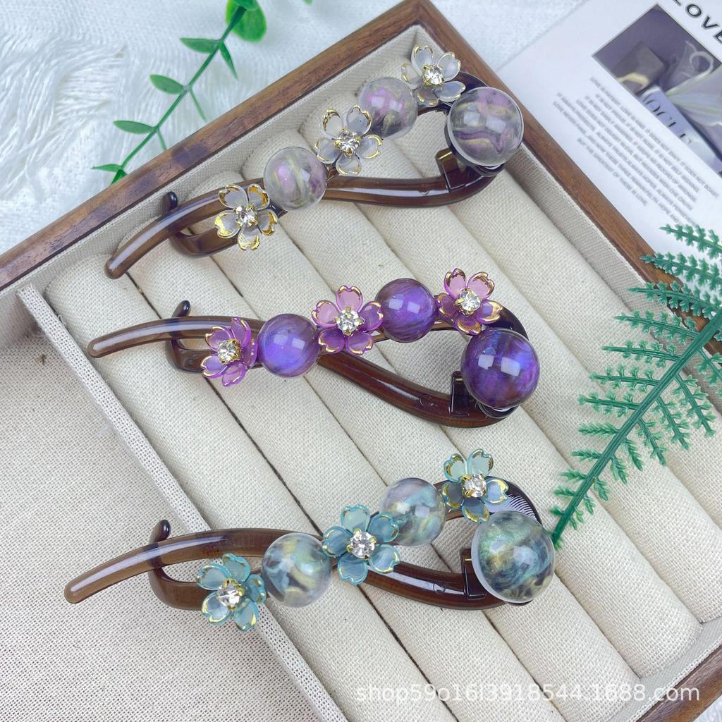 Elegant Five-Petal Flower Pearl Bead Hair Clip