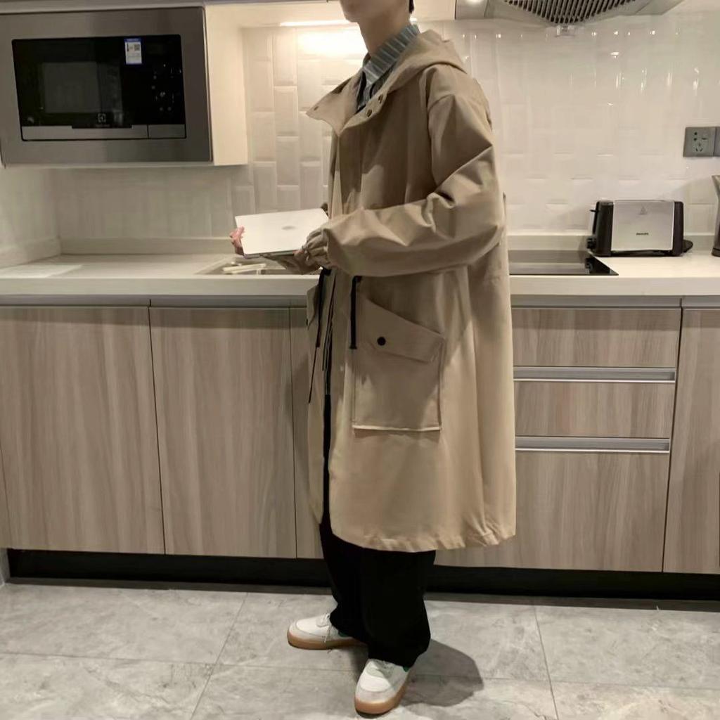 Jarní a podzimní mládežnická větrovka pánská ve stylu Hongkongu středně dlouhá ležérní s kapucí korejská edice trendy pánský kabát