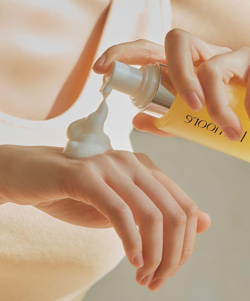 Glacier Everglow Bubble Toner