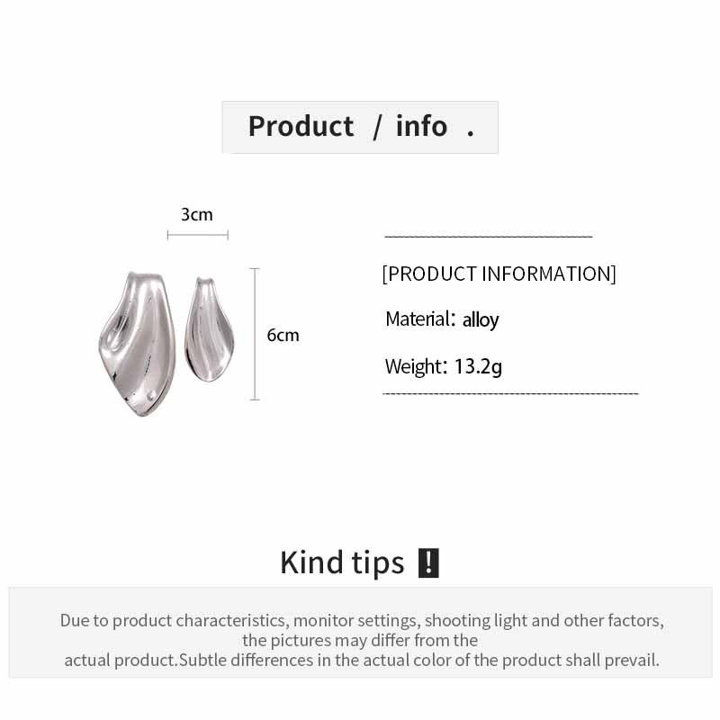 Design Sense Metal Fish Tail Asymmetric Stud Earrings for Women Minimalist Silver Color Glossy Fashion Earrings Chic Jewelry