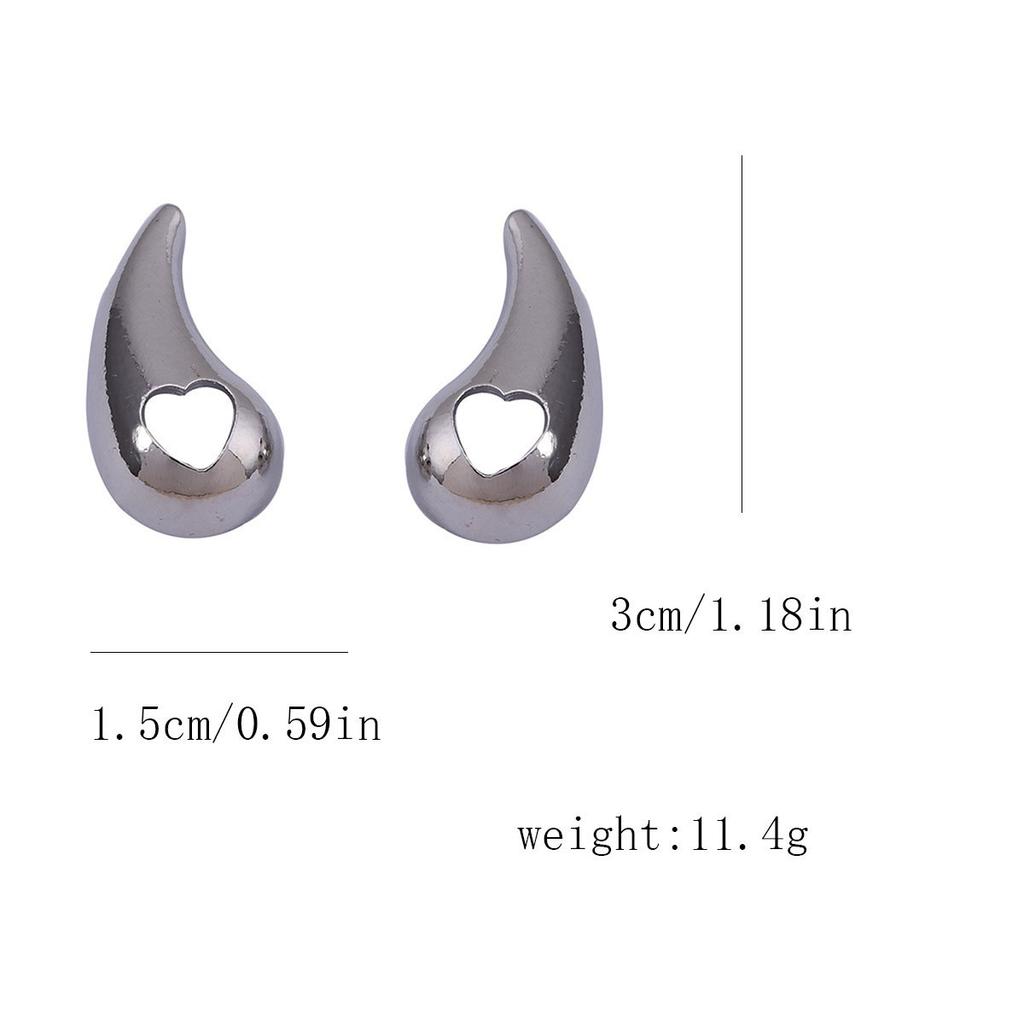 Creative and Personalized Design Sense, Hollowed-out Geometric Heart-shaped Teardrop Ear Studs, a Niche and Fashionable Daily Commuting Style