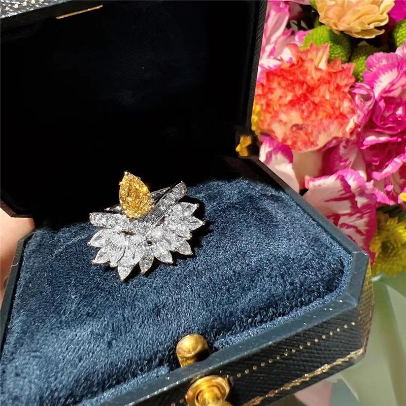 New Yellow Gem Water Drop Shape Openable Luxury Ring for Women