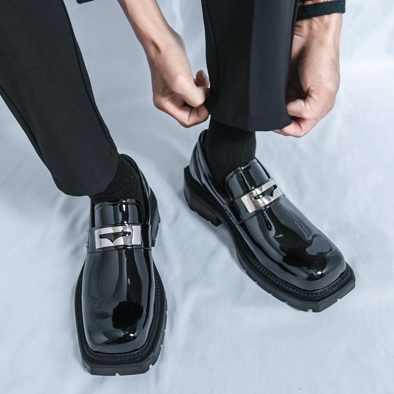 Fashion Spring New Green Thick Soled Loafers Metal Buckle Waterproof Platform Square Toe Business Casual Shoes Adult Men's Wedding Shoes