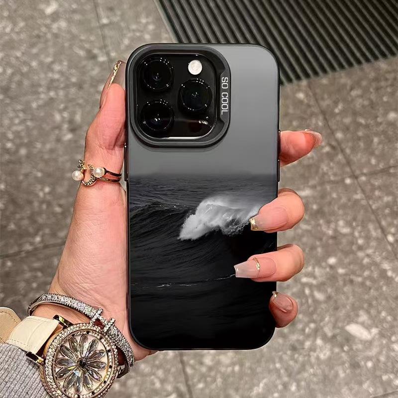 Black and white waves are suitable for Apple 17Promax mobile phone case iPhone16Promax new 15 advanced 14 cool