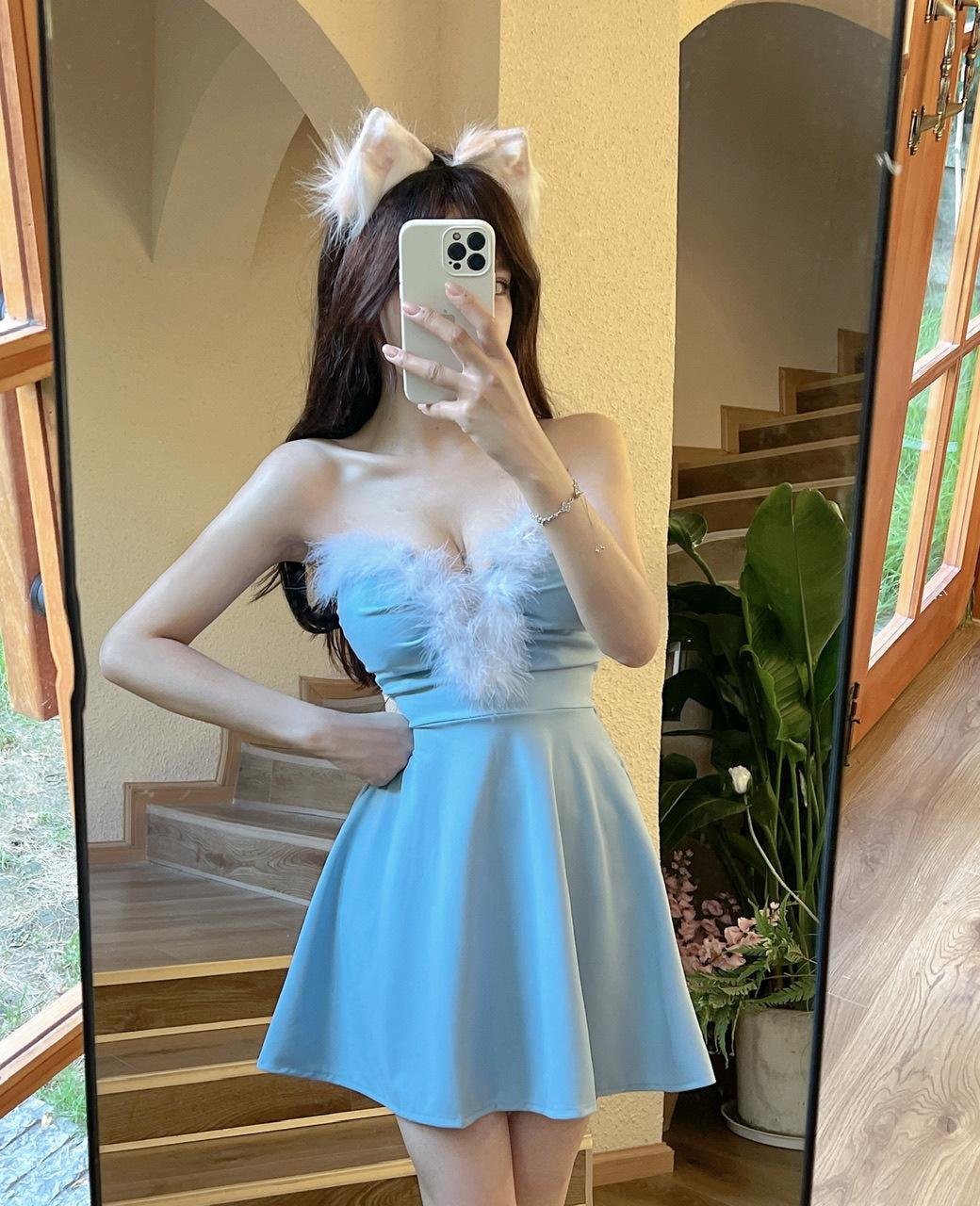 

Women s Christmas dress Sexy low-cut waist and thin big pendulum fluffy splicing suspender tube top dress L синій