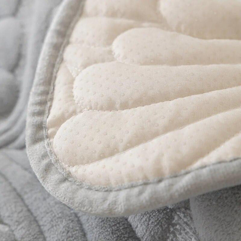 Copridivano in Peluche Spesso Antiscivolo Invernale Cuscino Color Crema Francese Tessuto Morbido Caldo tipo Asciugamano per Soggiorno
