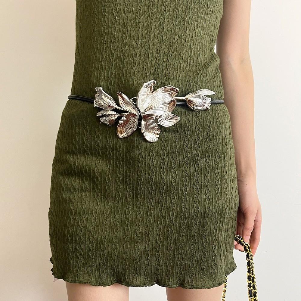 

Vintage Golden Tulip Belt Zinc Zinc Alloy Exaggerated Belt Fashion Metal Flower Waist Chain Gift срібний
