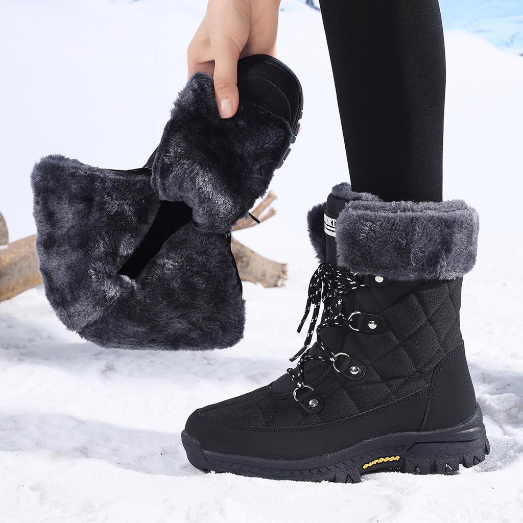 Women's Size 42 Warm Velvet-Lined Winter Snow Boots - Non-Slip, Wear-Resistant, Cold-Resistant Cotton Shoes.