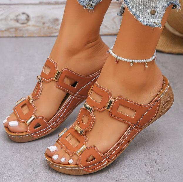 2025 Women's Plus Size Fish Mouth Buckle Slides: Thick Sole, Solid Color, European & American Fashion