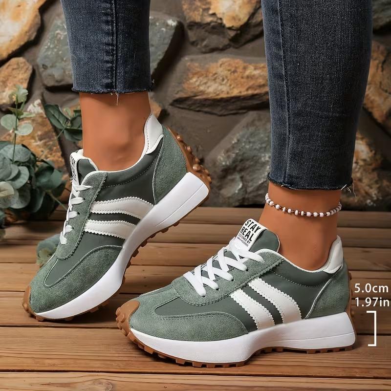 2026 Women Sneakers Spring New Luxury Flat Comfortable Slip On Soft Trend Sneakers Women Lightweight Outdoor Shoes for Women