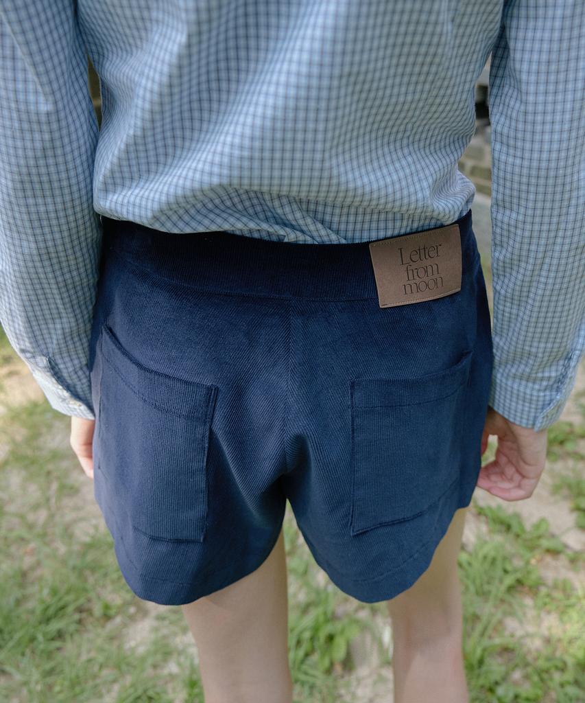 LETTER FROM MOON Berlin Corduroy Shorts (Navy)