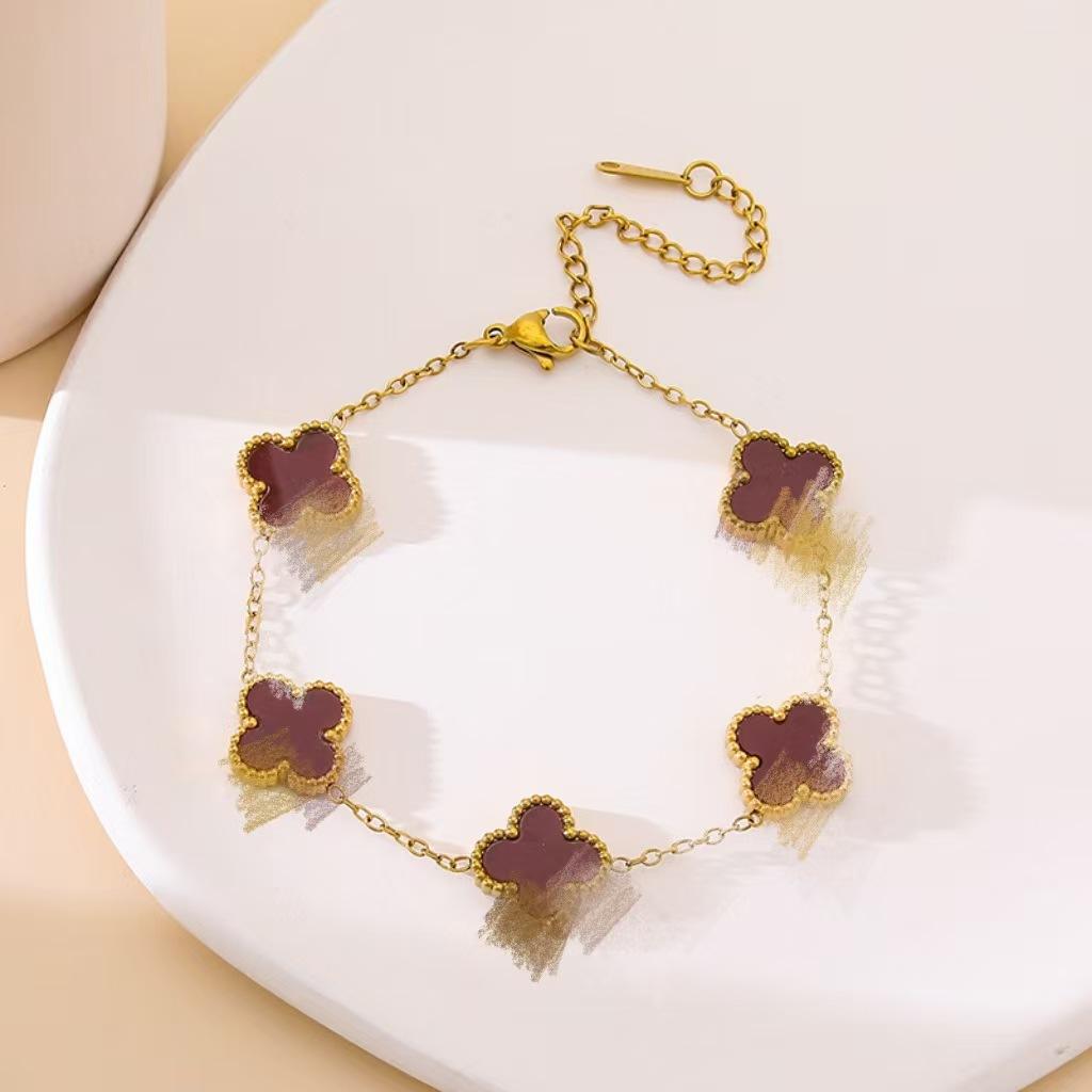 

13mm Lucky Four-leaf Clover Bracelet Double-sided Titanium Steel 18k Color Preservation Fashionable and Versatile Jewelry 18k вино красного