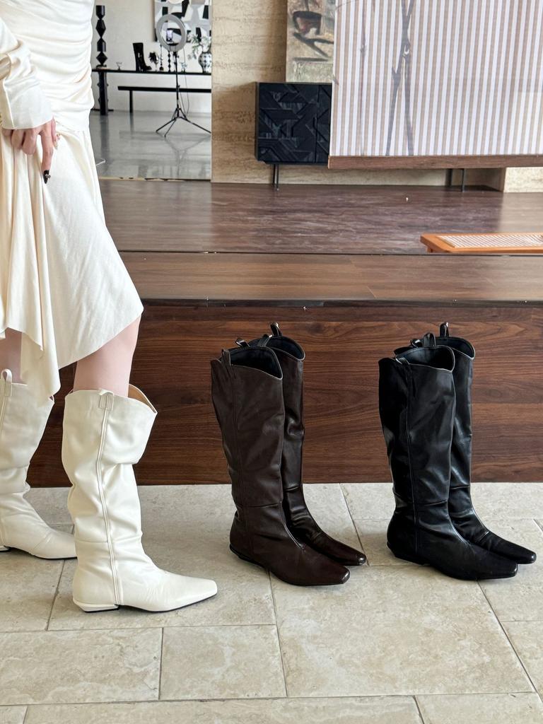 Autumn and winter square head low heel but knee high knight boots lychee pattern big tube circumference boots
