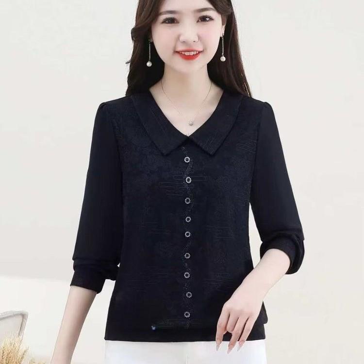 Chic Spring Tops for Women 40-50: Stylish New Summer Fashion for Moms