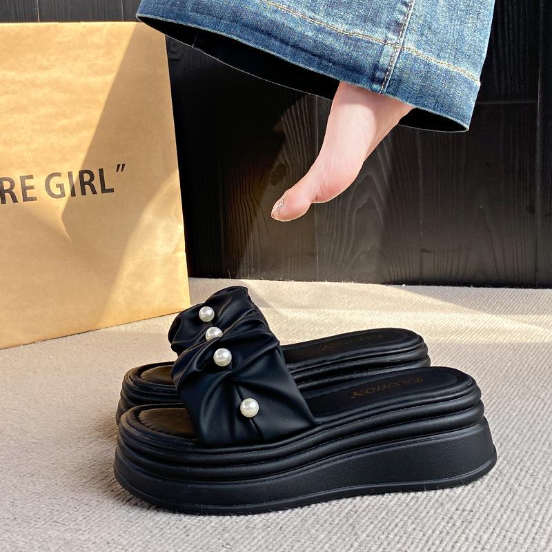 Large Size Cool Slippers Women's 2025 Summer New Square Head Low Heel Pearl Pleated Flat-bottomed Slippers