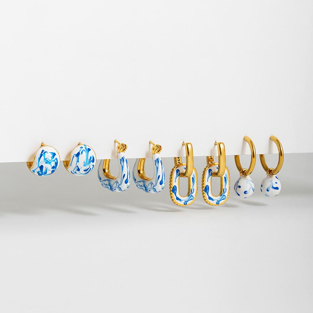 Vintage White&Blue Flower Enamel Beads Hoop Earrings for Women Gold Plated Stainless Steel Huggies Earring Creative Jewelry Gift