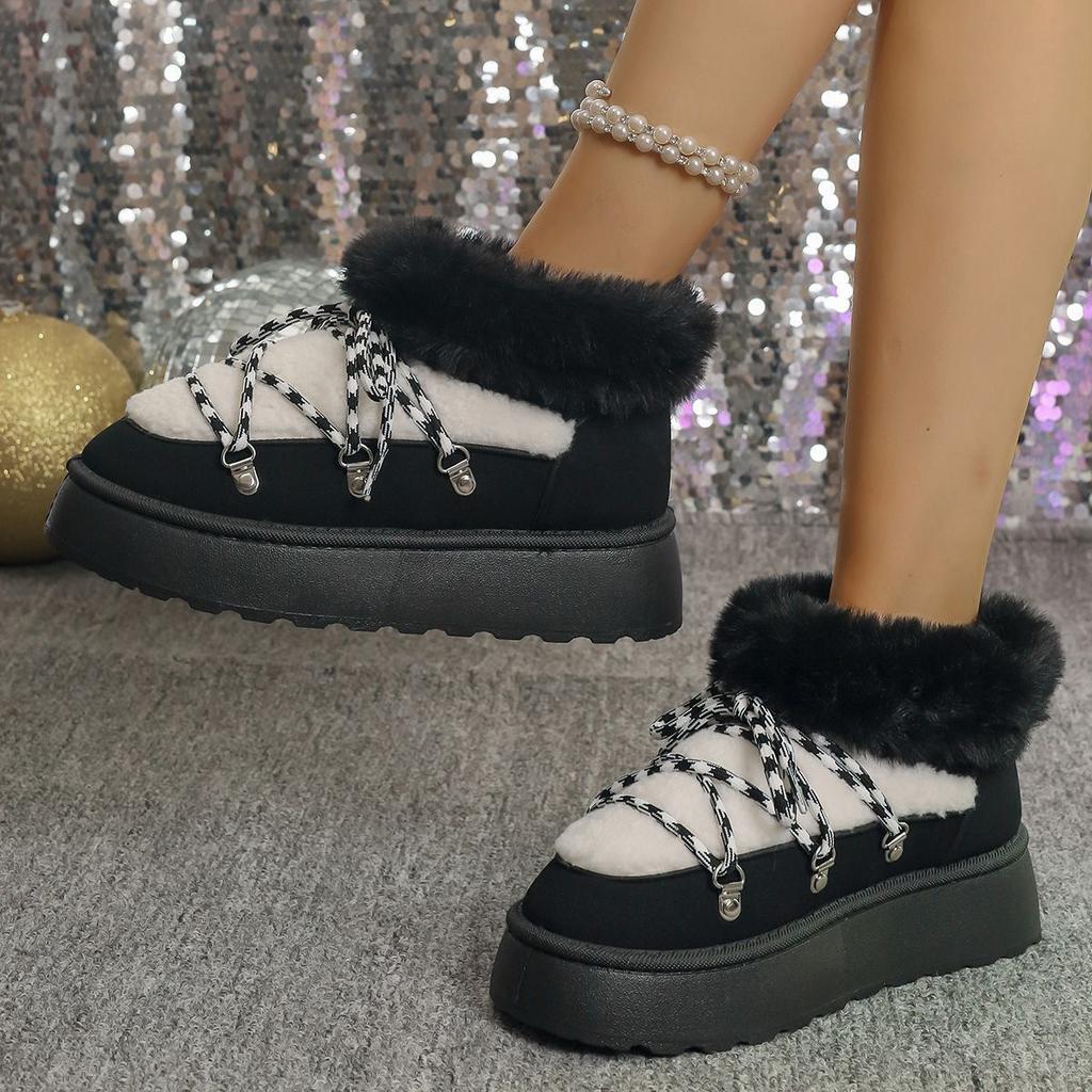 Large size autumn and winter new Xiaoxiangfeng snow boots women's chain metal small rivet flip short boots